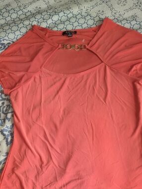 A.U.W Coral Chain-Accent S/Sleeve Women's Top S